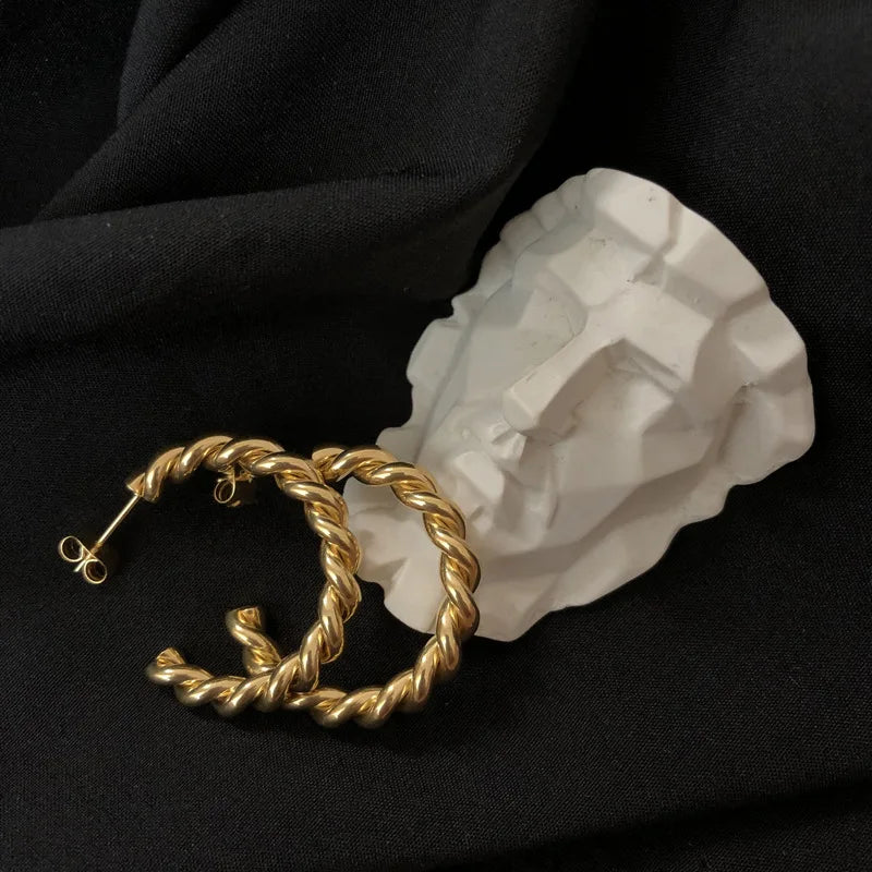 Timeless Twist CC Hoop Earrings