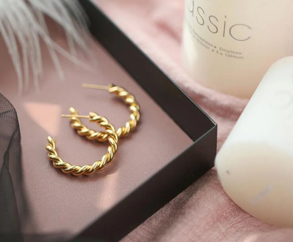 Timeless Twist CC Hoop Earrings