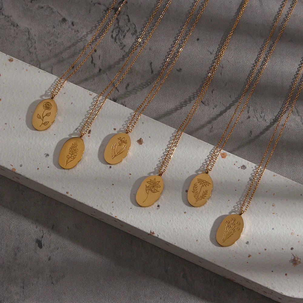 Fleur de Mois Necklace