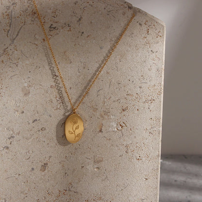 Fleur de Mois Necklace
