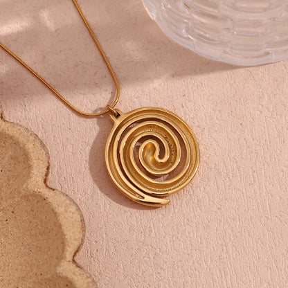 Swirl Conch Necklace