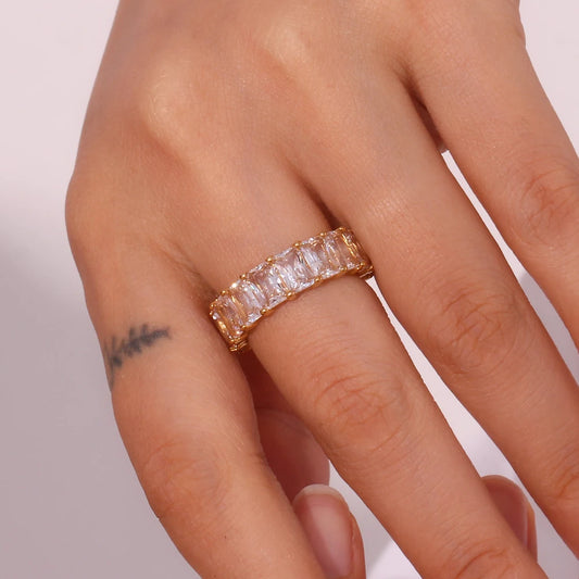 Lustre Halo Ring