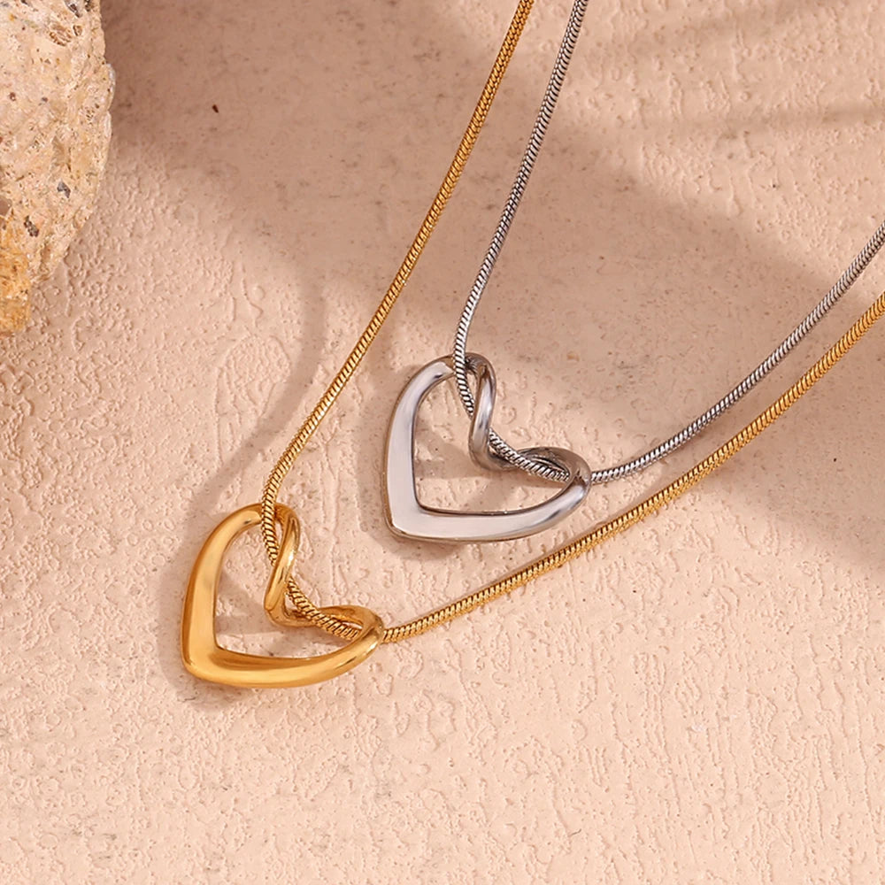 Andressa Heart Necklace