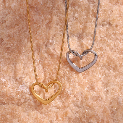 Andressa Heart Necklace
