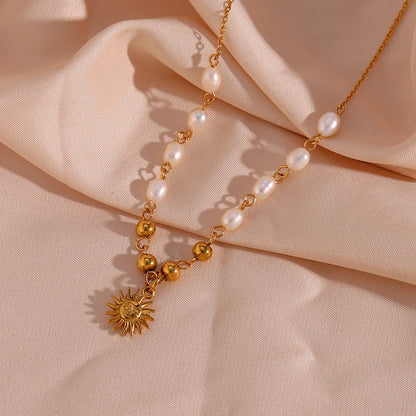 Sol Pearl Necklace
