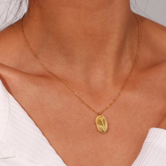 Fleur de Mois Necklace